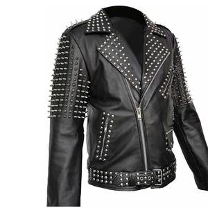Chaqueta de Cuero para Mujer Estilo Motero, Premium, de Alta Calidad, con Logotipo Personalizado y Tachuelas - Product Image 2