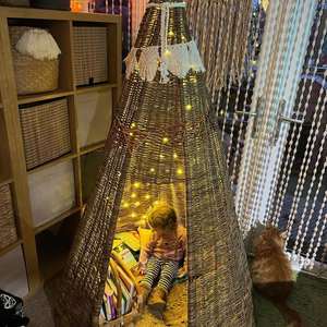 Tente de jeu pour enfants en rotin tissé à la main, écologique, wigwam, tipi, maison de jeu intérieure/extérieure avec tapis, style bohème naturel - Product Image 2