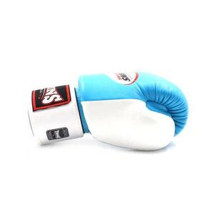 Gants de boxe Muay Thai sur mesure de haute qualité, respirants, avec sangles de poignet réglables, poignées antidérapantes et fermeture auto-agrippante. - Product Image 6