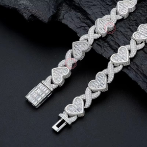 Collar con Colgante de Baguette en Forma de Corazón, Joyería Fina, Plata de Ley 925 con Baño de Rodio, Moissanita VVS - Product Image 3