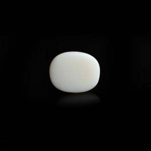 Natural Fire Opal 5.4 Carat Loose Oval Cabochon Gemstone for Fine Jewelry - Product Image 2