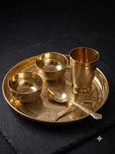 Ensemble de thali multifonctionnel en laiton pur et durable avec pièces gravées, service de vaisselle traditionnel en pouces pour le dîner et le service - Product Image 5