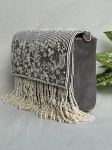 Bolso de mano de lujo con flecos de perlas para novia, diseño floral de cristal con cuentas, para recepción de boda, alta costura para mujer - Product Image 2