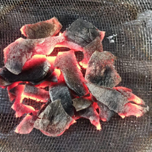 ถ่านกะลามะพร้าวธรรมชาติแบบเม็ด วัสดุคาร์บอนสูงสำหรับทำถ่านกัมมันต์ - Product Image 3