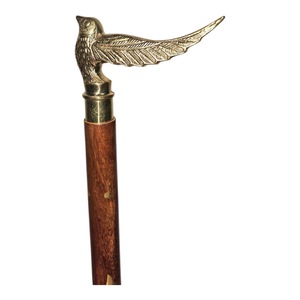 Bâtons de marche rustiques modernes en bois naturel écologique avec poignée en laiton poli, idéaux pour les cadeaux - Product Image 4