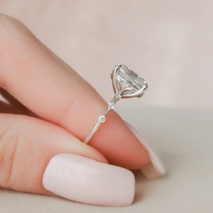 Bague de fiançailles en diamant de laboratoire allongé de 2 carats, certifiée IGI, avec pavé, plaqué or 18 carats, bijou de luxe pour cadeau et soirée - Product Image 6