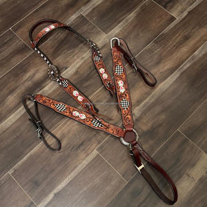 ชุดอุปกรณ์ขี่ม้าหนังวัวแท้ 100% งานฝีมือ พร้อมสายรัดอก ลายลูกเต๋าและลายตารางหมากรุก ดีไซน์เนอร์ออกแบบ - Product Image 5