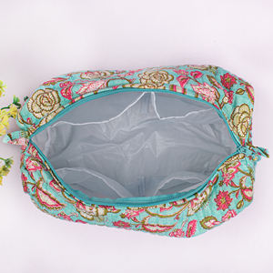 Sacs à maquillage de luxe unisexes en coton à imprimé floral, grande capacité, tendance, portables pour les voyages, pochette cosmétique réutilisable avec cordon de serrage - Product Image 5