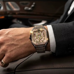 Montre-bracelet de luxe Briva à quartz, cadran carré, chiffres romains, verre serti de pierres précieuses étincelantes, lunette en acier inoxydable, étanchéité 10 bars - Product Image 1