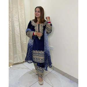 Robes de soirée de créateur, tenue de soirée élégante, ensemble haut-bas et dupatta - Product Image 3