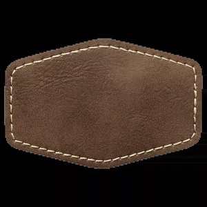 Écussons en cuir personnalisés en gros pour chapeaux, étiquettes à logo gravé pour vêtements, solution de marquage durable et haut de gamme - Product Image 2