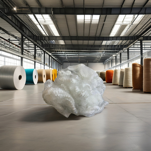 ราคาขายส่ง ใยสังเคราะห์ Vikohasan รีไซเคิลสีขาว 15D HS แบบกลวงเคลือบซิลิโคน สำหรับยัดไส้ของเล่น หมอน ผ้านวม เบาะรองนั่ง โซฟา เฟอร์นิเจอร์ - Product Image 1