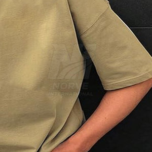 Camiseta de Hombre de Talla Grande de Calidad con Acabado de Tela Suave y Comodidad Duradera - Product Image 2