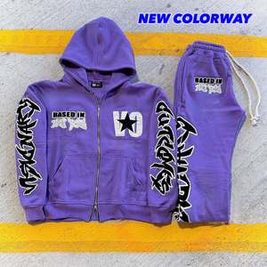 Conjunto de Sudadera con Capucha y Pantalones de Chándal Personalizado de 330 GSM, Tejido Grueso, con Cremallera, Estampado de Invierno, Transpirable, con Apliques Bordados y Efecto Desgastado - Product Image 3