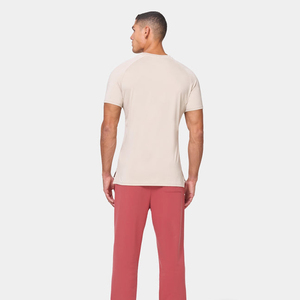 T-shirts de sport élégants pour hommes, pour l'entraînement, la course à pied, le fitness, tissu respirant extensible, séchage rapide, coupe athlétique. - Product Image 3