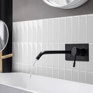 10 unidades de pegatinas de pared 3D autoadhesivas blancas de 10x10 pulgadas, diseño de azulejos de pared con efecto salpicado, para añadir un toque de realismo. - Product Image 3