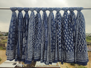 Paréo en coton doux 100% fait main, imprimé au bloc indigo, jupe bohème et paréo de plage, cache-maillot de bain - Product Image 6