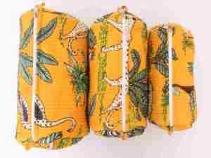 Custom Quilted Cotton <b>Portable</b> Cosmetic Bag Set Handmade Travel Makeup Toiletry Organizer Zipper Pouch Set of 3 for <b>Wardrobe</b> - Product Image 1