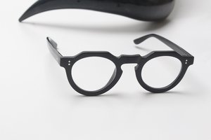Gafas de Sol Hechas a Mano con Cuerno de Búfalo Natural, Forma Redonda, Monturas Ecológicas de Curio Craft - Product Image 3