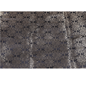 Tissu en brocart floral tendance, matière douce et lisse pour robe, tenue de mariage, artisanat et décoration intérieure - Product Image 2