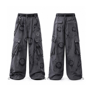 Pantalones Cargo Anchos para Hombre, Color Gris Oscuro, Estilo Gótico Grunge, con Estampado Abstracto de Rostro, Cadena y Cinturón con Cordón - Product Image 2