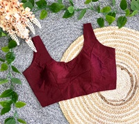 Blouse à col rond imprimée florale style Bollywood avec broderie et dos ouvert, manches courtes, en soie Hevi infroissable, idéale pour les mariages