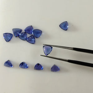 Tanzanita Azul Natural de 5.5MM, Corte Trillón, Gema Suelta de la Mejor Calidad para Joyería, Red Mountain Gems - Product Image 3