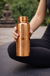 Copper Water Bottle Hammered Finish Screw-On Cap Insulated Double Wall For Adults Travel Use - Product Image 4