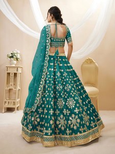 Robe de mariée Lehenga Choli en soie verte, brodée avec des miroirs, avec dupatta en filet, tenue de demoiselle d'honneur pour banquet - Product Image 1