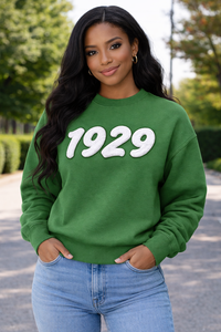 Sudadera verde esmeralda de la hermandad Iota Phi Lambda, ropa con letras griegas, año de fundación 1929, jersey informal para mujer, top con cuello redondo - Product Image 3