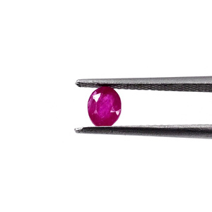 Rubis africains naturels calibrés ovales 4x5mm, pierres précieuses de rubis naturelles facettées, prêtes à l'emploi pour la création de bijoux - Product Image 2