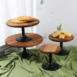 Support à gâteau en bois d'acacia avec base en fer, écologique, durable, sans danger pour les aliments, fait main, rond, pour la présentation de gâteaux, pâtisseries, boulangeries - Product Image 2
