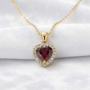 Colgante de corazón con halo de granate, plata de ley 925, chapado en oro de 14 quilates, delicada joya con piedra de nacimiento, regalo de San Valentín para mujer - Product Image 1
