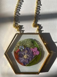 Wholesale Luxury Hexagon Brass Metal Glass Floating Photo <b>Frame</b> Hanging Pressed Flower Picture <b>Frame</b> <b>Gold</b> Art Display Stand Home - Product Image 1