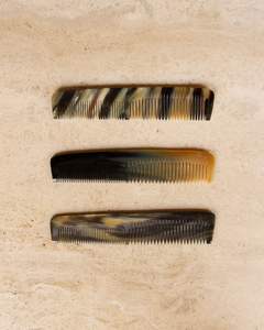 Peigne en corne de buffle polie de qualité supérieure, fait main, taille personnalisée, en corne de bœuf naturelle, pour Feng Shui et protection des anges - Product Image 5