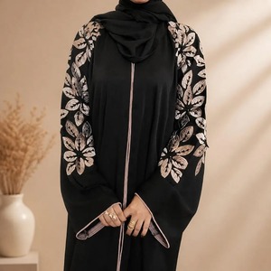 Abaya longue à manches longues pour femme, confortable et la plus vendue, idéale pour le quotidien, la prière, les voyages et les événements – En promotion - Product Image 5