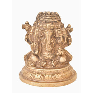 Statue Panchamukhi Ganesha de 3 pouces faite à la main en laiton pour offrir une petite sculpture fabriquée en Inde - Product Image 1
