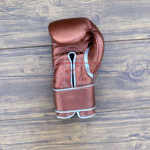 Guantes de Entrenamiento de Boxeo MMA Personalizados |   Estructura de Dedo Completo |   Cierre de Gancho y Bucle |   Fabricación en Cuero |   Absorción de Humedad - Product Image 3