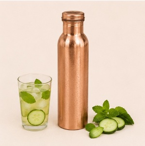 Bouteille d'eau en cuivre pur pour les bienfaits ayurvédiques, design sans fuite, sans soudure, stimulant naturel de l'immunité et écologique pour les voyages - Product Image 3