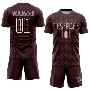 Camiseta de Fútbol Sublimada Personalizada, Color Granate, Cuello Redondo, Manga Corta, Absorbe la Humedad, Uniforme Deportivo para Hombre Adulto - Product Image 1