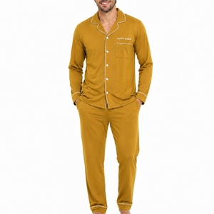 Pyjama décontracté pour homme à manches courtes, style utilitaire, avec boutons sur le devant et poches, idéal pour dormir - Product Image 1