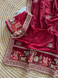 ผ้าไหมซาตินบังกลอรีลายปักขอบเสื้อแบบดั้งเดิมของ Reglance Royal Box Pallu พร้อมงานปักมือด้วยลูกปัด เหมาะสำหรับงานปาร์ตี้และงานออกแบบเสื้อผ้าแบบดั้งเดิม - Product Image 6