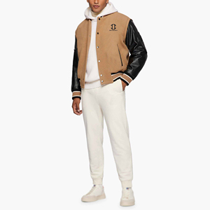 Veste universitaire personnalisée pour homme, corps en laine 400 GSM, manches en cuir véritable, broderie chenille, vestes Letterman - Product Image 2