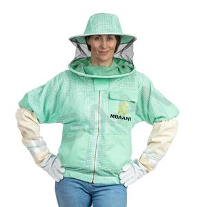 เสื้อแจ็คเก็ตผึ้งสามชั้นสีเขียวพร้อมผ้าคลุมหน้าแบบกลม - Product Image 1