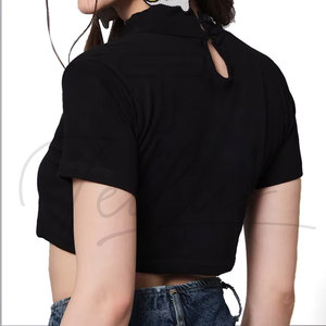 Top Corto de Mujer Transpirable y Personalizable de Alta Calidad, Venta al Por Mayor OEM Disponible, Top Corto Estampado para Mujer - Product Image 4