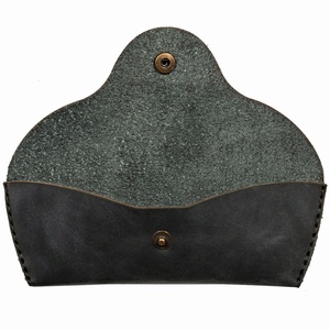 Étui à lunettes Lunettes de soleil Modèle de couverture Manchon fait main avec bouton magnétique Pochette pour lunettes LGC-0027B - Product Image 4