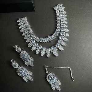 Parure de collier ras-du-cou plaqué or de qualité supérieure, style ethnique traditionnel, avec motif floral en zircon, bijoux de mariage et de fête d'inspiration antique - Product Image 5