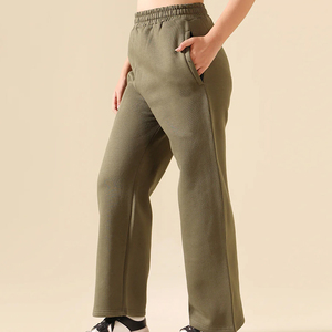 Pantalones deportivos personalizados para mujer, 100% algodón, pantalones de chándal cómodos para fitness y deporte. - Product Image 5