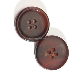 Botón de cuerno de búfalo negro y marrón Tayyab de alta calidad hecho en India: accesorios de moda ecológicos. - Product Image 4