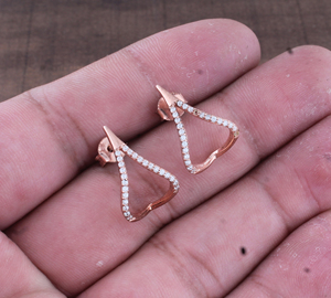 Pendientes de tuerca chapados en oro rosa al por mayor, pequeños pendientes de circonita cúbica chapados en oro rosa, proveedor de joyería hipoalergénica - Product Image 5